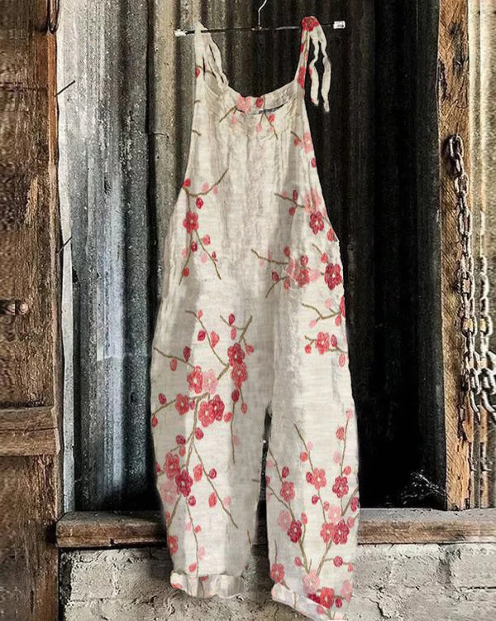 Vintage Overalls for Women  – Comfort and Versatility in Classic Style