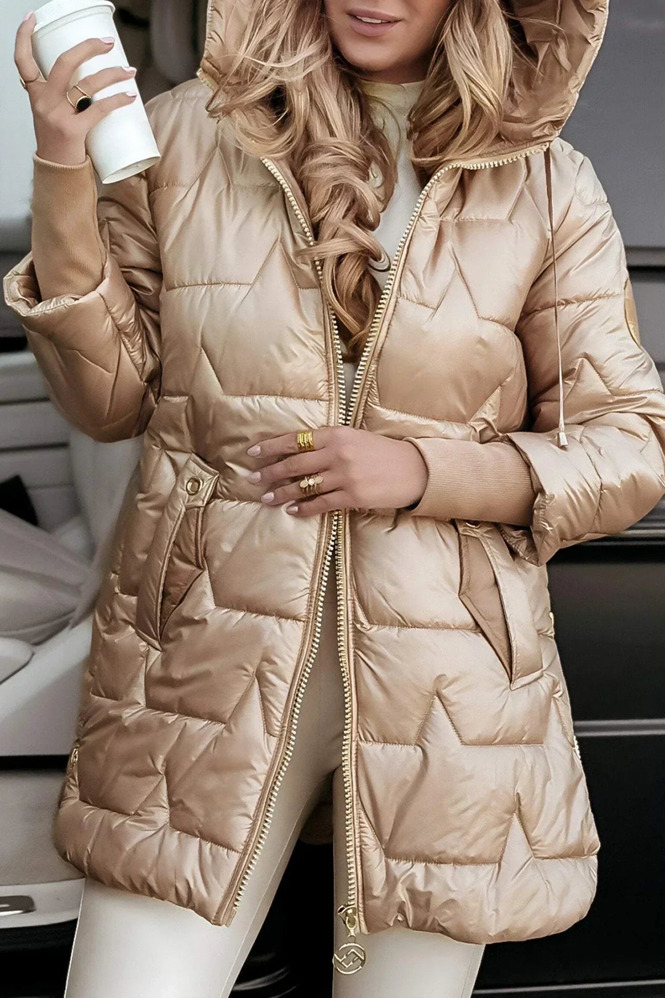Margaret - Elegant Winter Coat with Hood and Insulation
