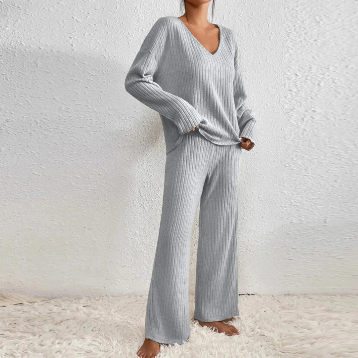 Avery™ | Women’s Ribbed Lounge Set with V-Neck & Wide Leg